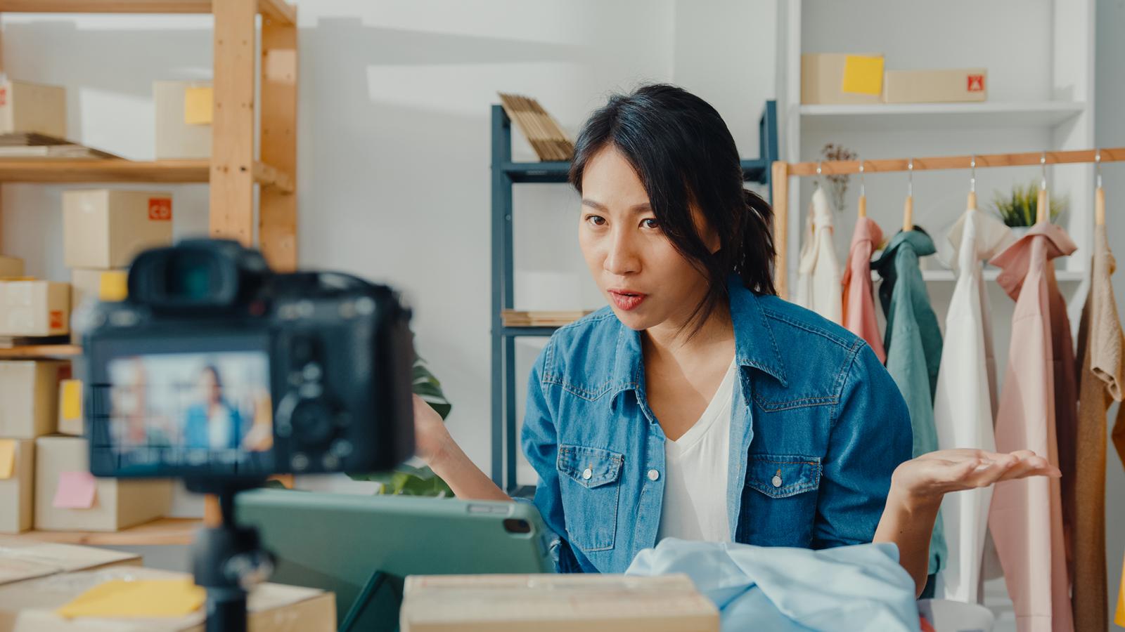 B2B influencer marketing có thật sự hiệu quả không? Khi nào nên dùng chuyên gia thay vì KOL đại trà